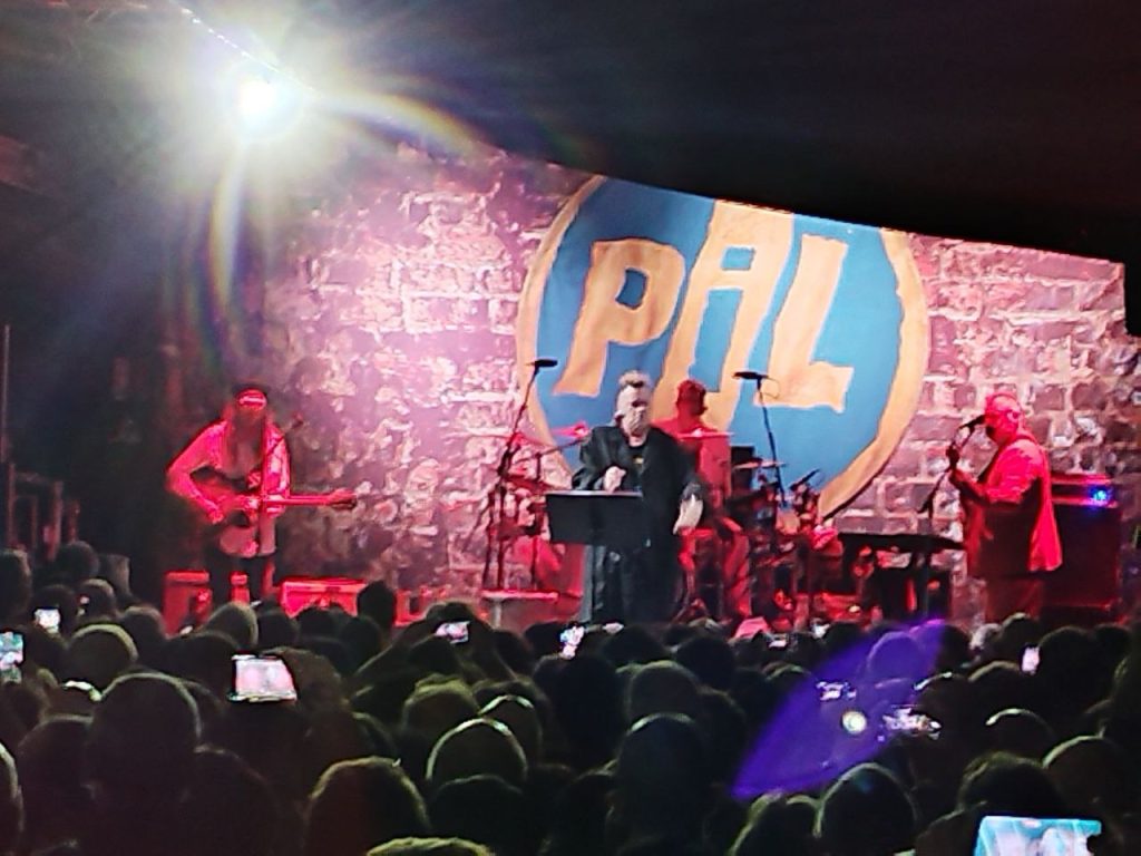 Recensione PUBLIC IMAGE LTD. (PIL) il raduno dei post-giovani alla ricerca del punk [Info & Scaletta]