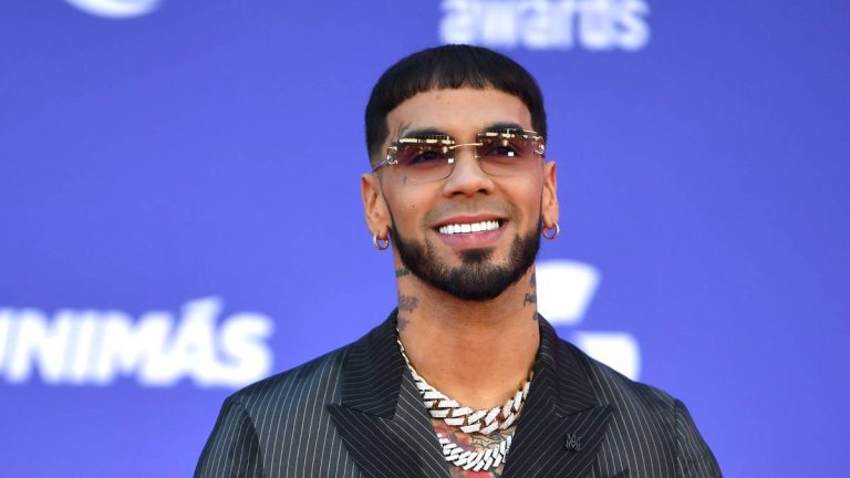 Bryant Myers updates on Anuel AA's health status