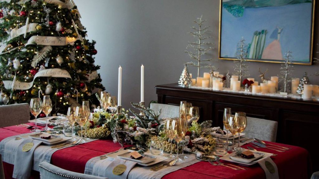 An exquisite playlist: perfect songs for Christmas Eve dinner or Christmas lunch