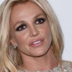 Britney Spears announces that "something is afoot" on social networks and then deletes the message