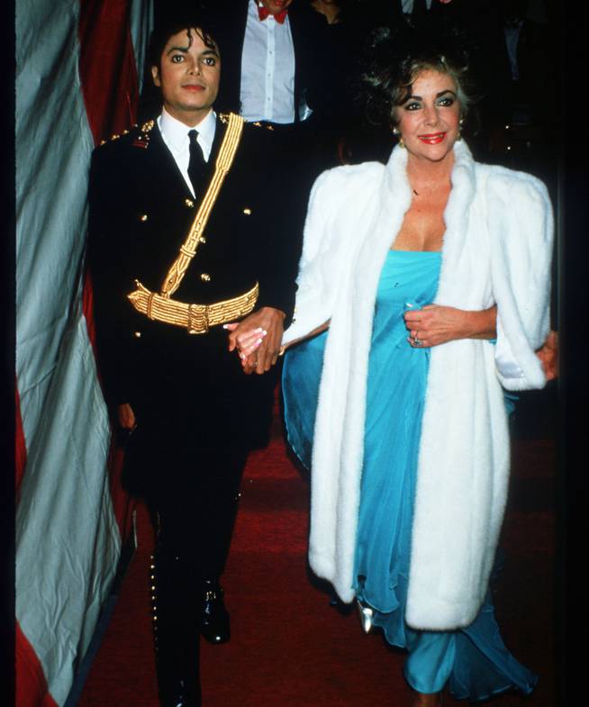 Elizabeth Taylor and Michael Jackson at the 1986 American Music Awards