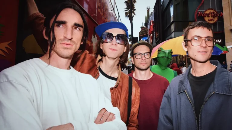 “Brown Paper Bag”, a preview of DIIV's new album