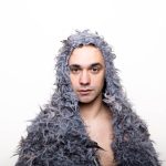 COSMO “Sulle ali del cavallo bianco” è il nuovo album fuori il 15 marzo [Ascolta il singolo]