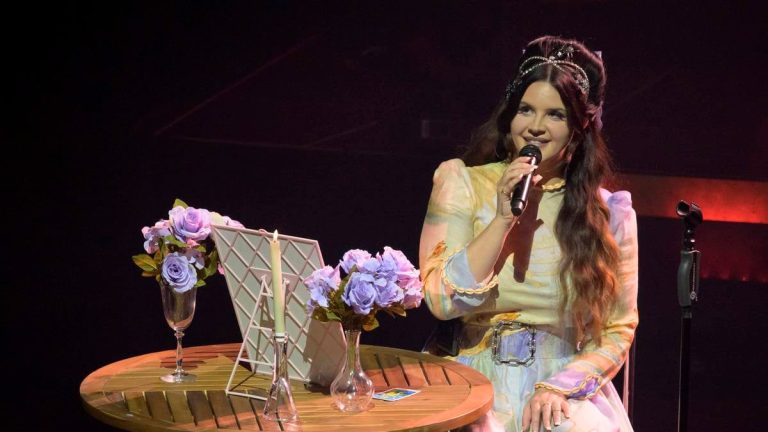 Lana del Rey goes country on her new album, 'Lasso'