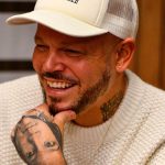 Residente, more tired than ever, announces his new (and last?) album with the participation of Najwa Nimri