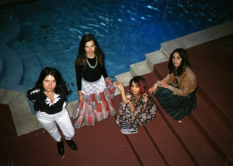 Warpaint celebrates 20 years of experience with “Common Blue”