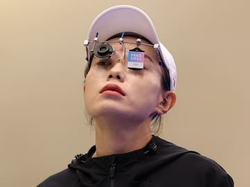 What are the glasses of Kim Yeji, the shooter who is making all the spectators of the 2024 Olympic Games fall in love with them for?