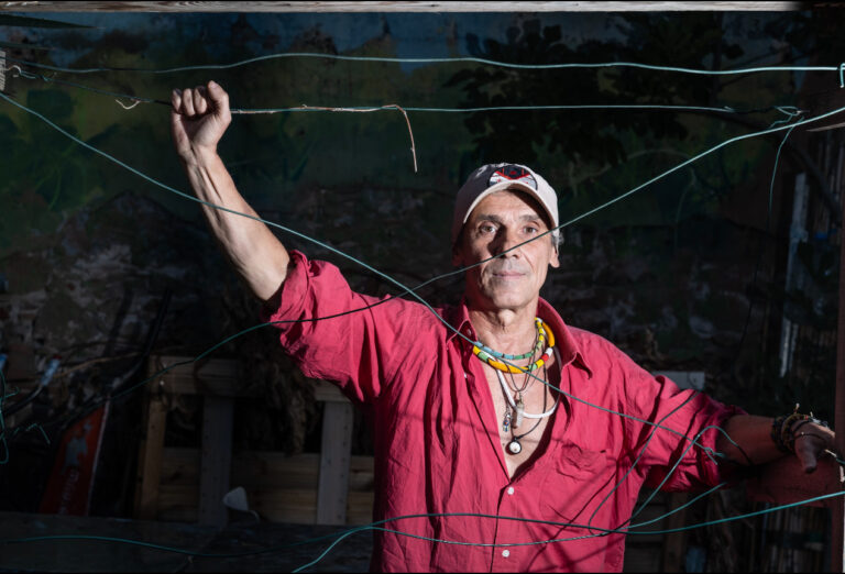 Manu Chao releases “Tú Te Vas” with Laeti