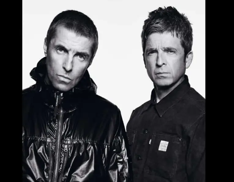 OASIS ritornano in vetta nella chart album UK con “Definitely Maybe”