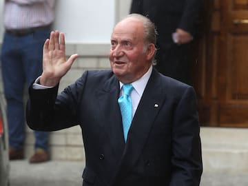 Bombshell! A Dutch magazine publishes unpublished images of King Juan Carlos and Bárbara Rey kissing