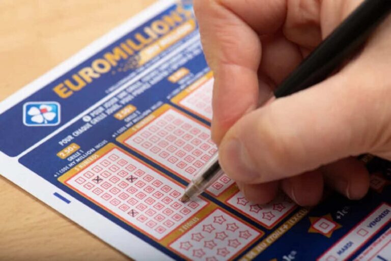 A Couple Wins €205 Million in EuroMillions