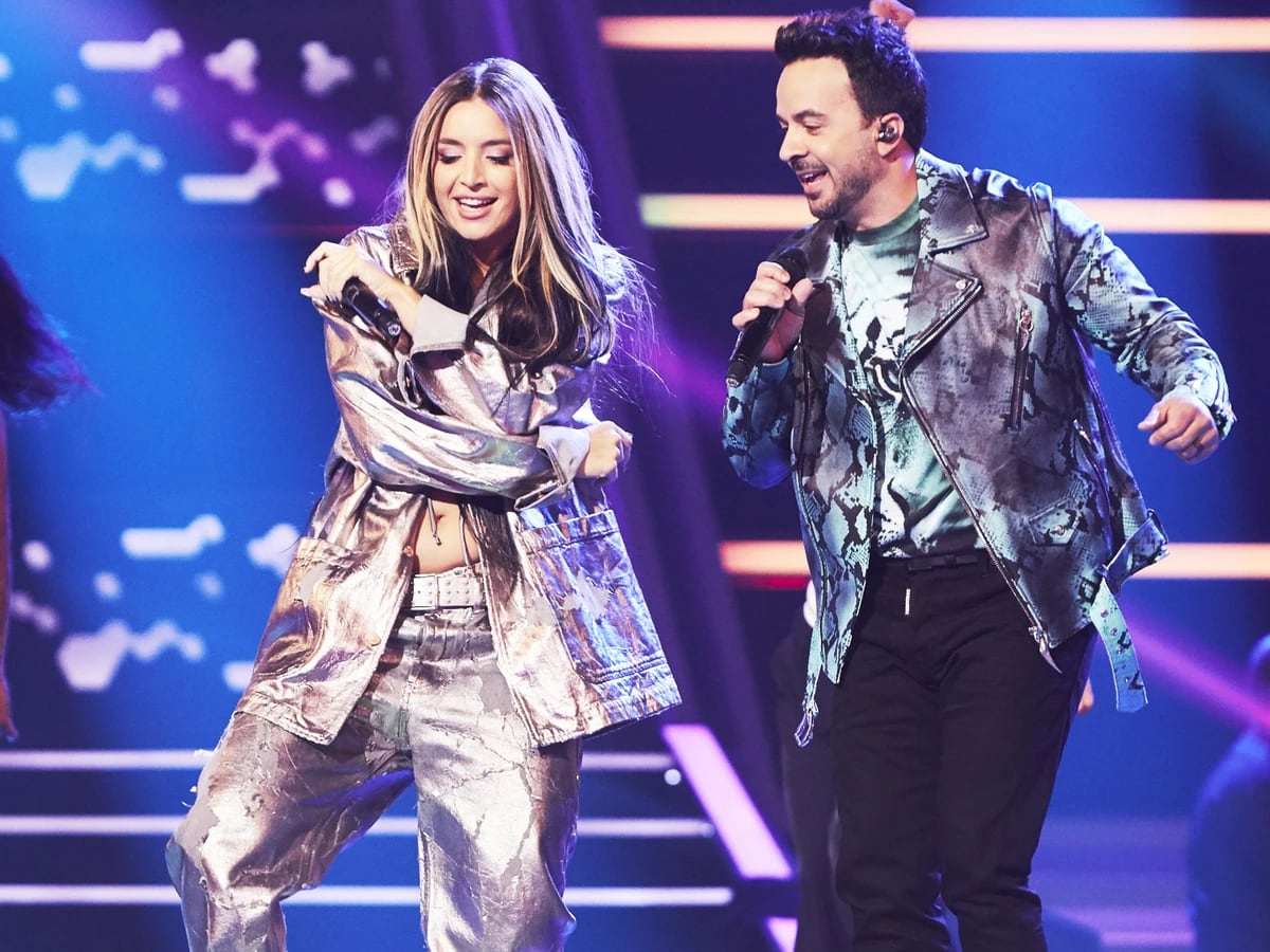 Lola Indigo and Luis Fonsi in the program 'La Voz'