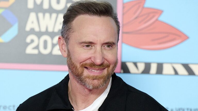 David Guetta fulfilled: this rare photo of the star with his father and son