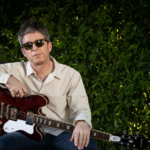 Noel Gallagher reinvents “Champagne Supernova”