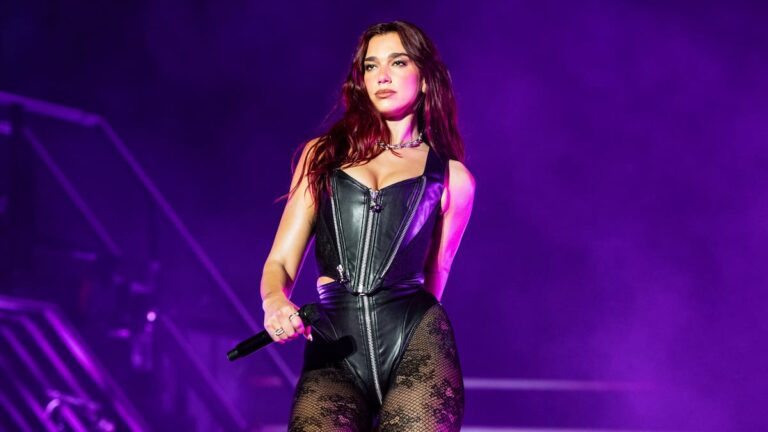 This is the Setlist of Dua Lipa's 'Radical Optimism Tour'