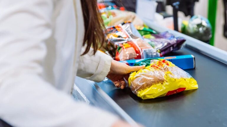 Woman Buys 1,070 Euros of Groceries for Only 0.88 Euros Using a Clever Trick