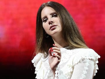 Lana del Rey changes her album 'Lasso' by 'The right person will stay'