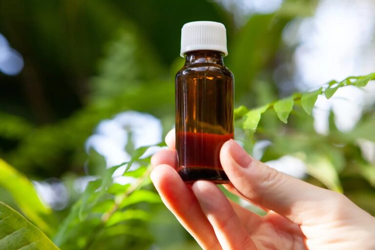 The Best Essential Oil for Easing Arthritis Pain