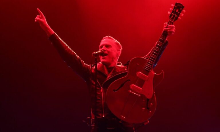 Bryan Adams Live