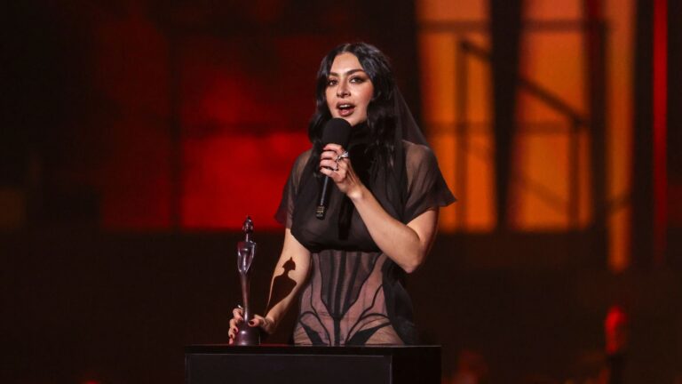 Brit Awards 2025: Charli XCX is the "queen" of the evening