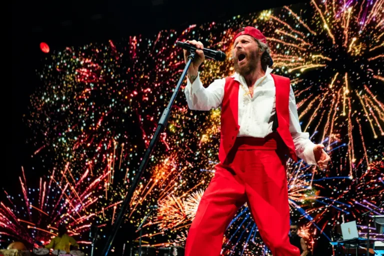 Recensione concerto – JOVANOTTI: tra fiori, musica e visioni, il futuro è qui [Info e Scaletta]